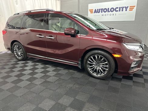 Used 2020 Honda Odyssey Elite image 3