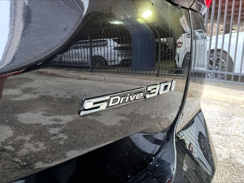 Used 2023 BMW X3 sDrive30i w/ Premium Package image 9