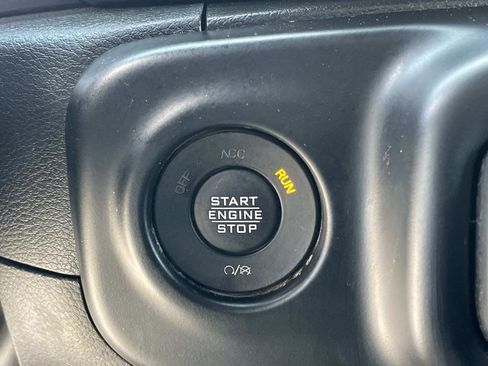 Used 2022 Jeep Wrangler Unlimited Rubicon 4xe w/ Safety Group AWD/4WD image 15