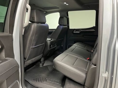 Used 2025 Chevrolet Silverado 1500 RST AWD/4WD image 44