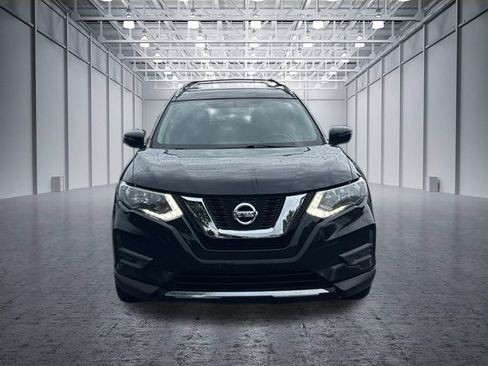 Used 2017 Nissan Rogue SV AWD/4WD image 18