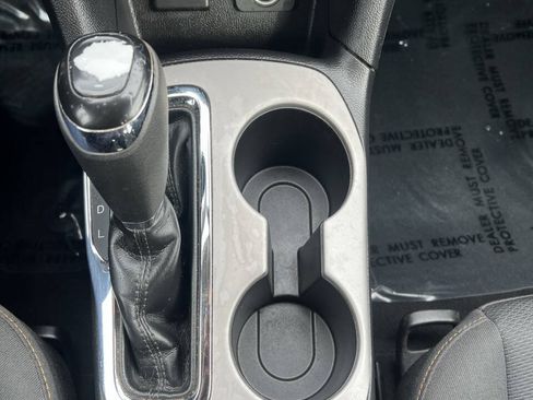 Used 2018 Chevrolet Cruze LS FWD image 17