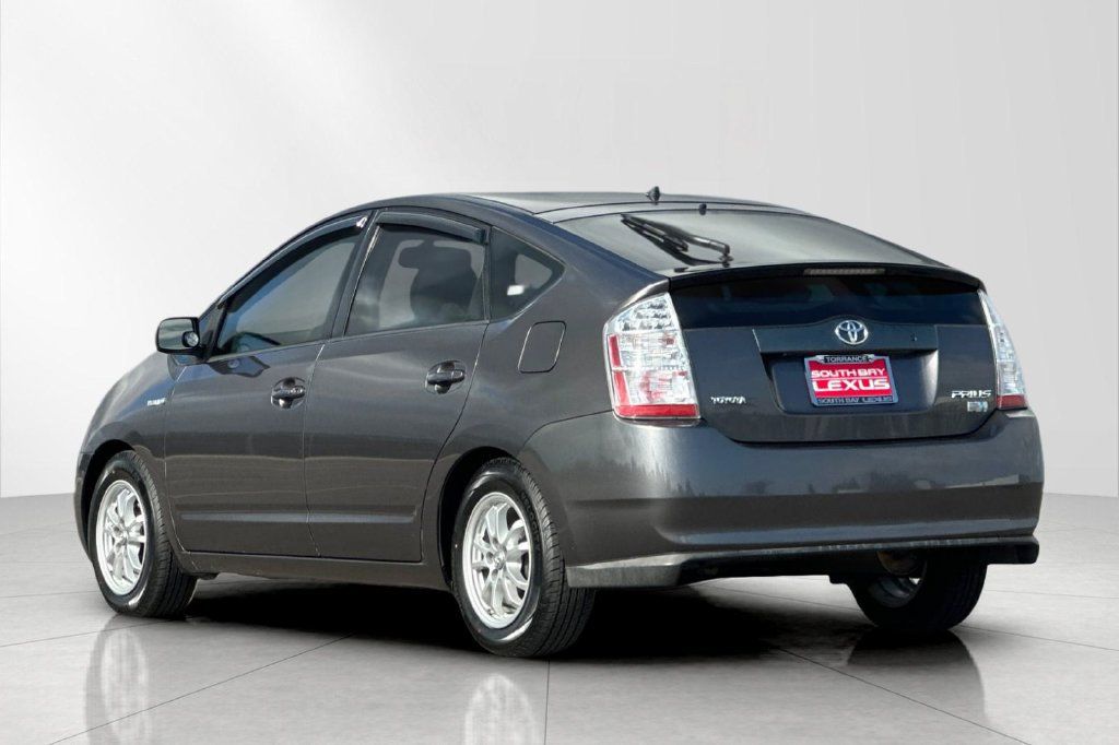 Used 2008 Toyota Prius w/ Pkg 5 FWD image 4