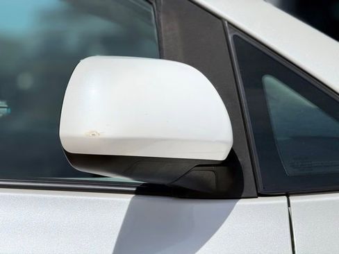 Used 2020 Toyota Sienna XLE w/ XLE Navigation Package image 8