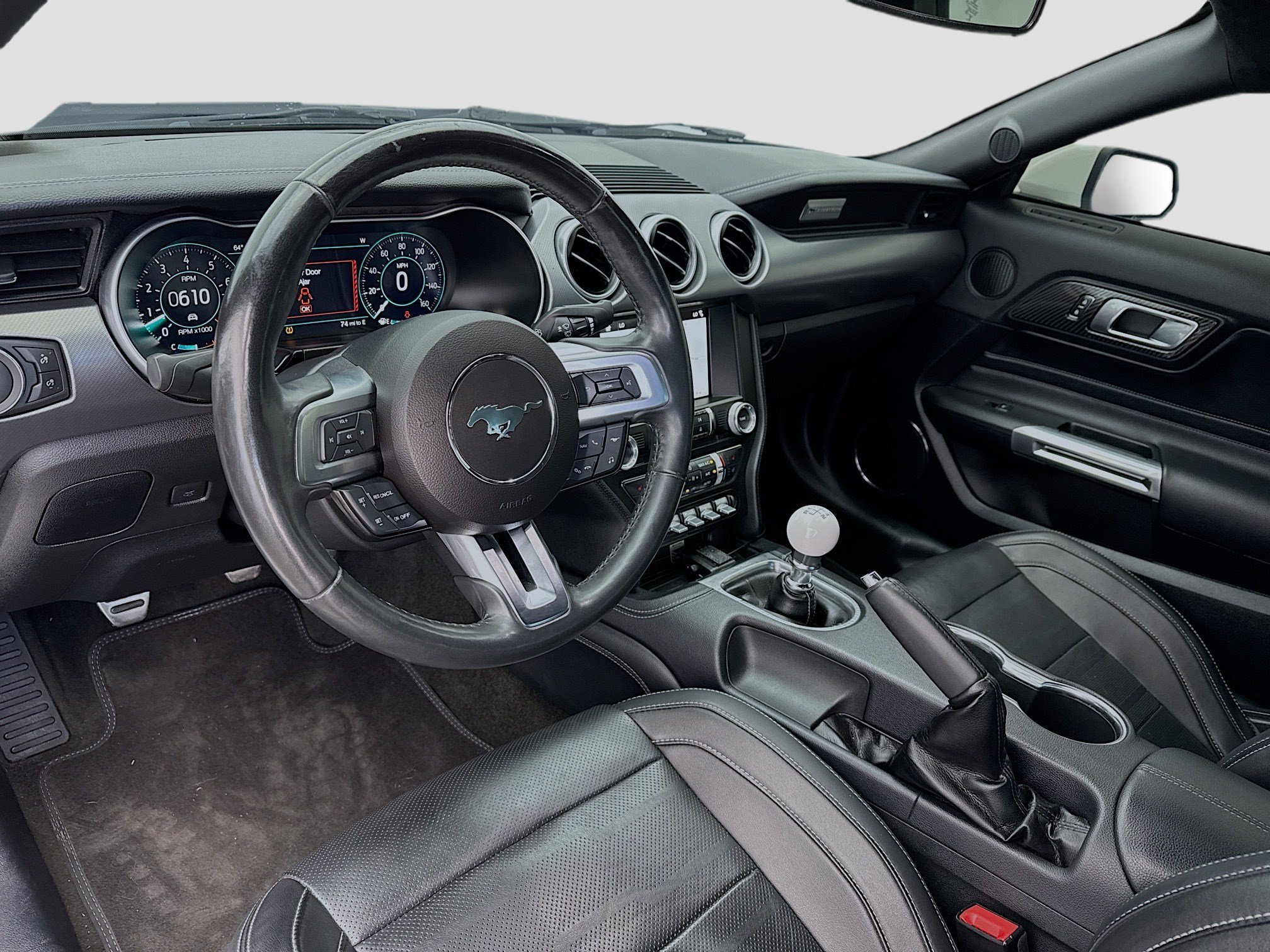 Used 2018 Ford Mustang GT Premium w/ Equipment Group 401A RWD image 7