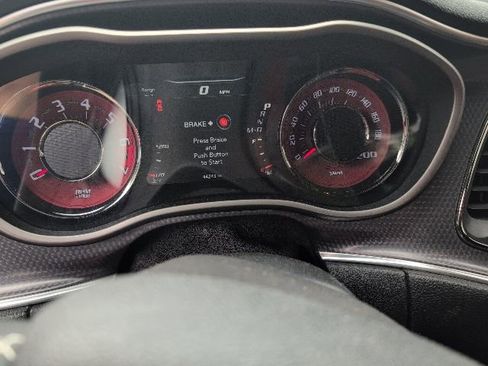 Used 2016 Dodge Challenger SRT Hellcat RWD image 6