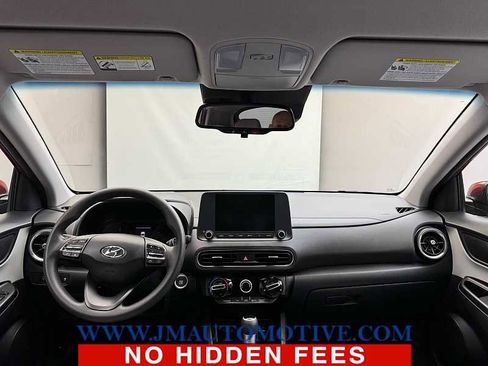 Used 2023 Hyundai Kona SEL image 11