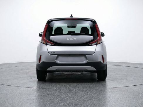 Used 2025 Kia Soul LX w/ LX Technology Package image 7
