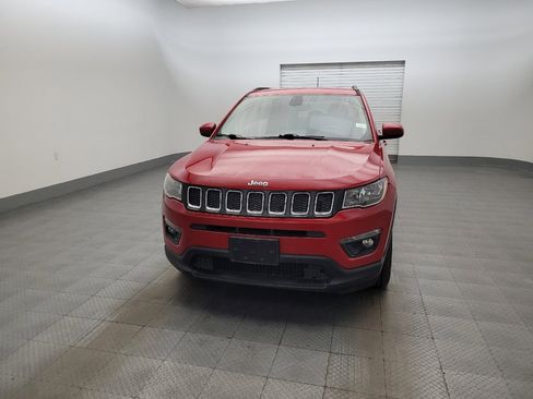 Used 2020 Jeep Compass Latitude FWD image 15