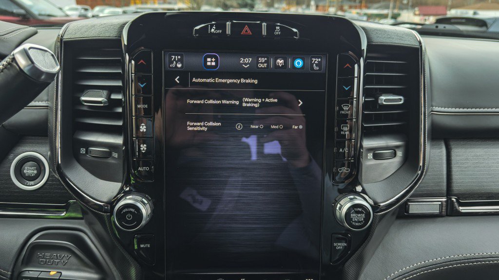 Used 2022 RAM 3500 Limited AWD/4WD image 55