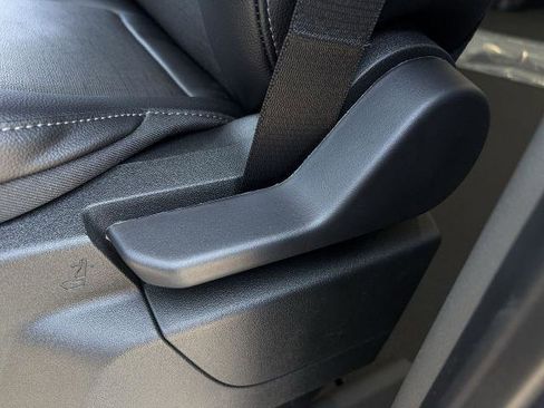 New 2025 Ford Transit 250 148 Medium Roof image 25