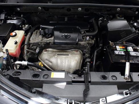 Used 2016 Toyota RAV4 XLE image 12