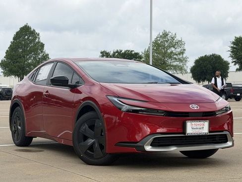 New 2026 Toyota Prius Plug-In Hybrid FWD image 2