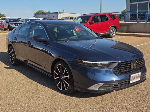 New 2026 Honda Accord Touring image 5
