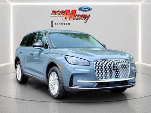 Used 2023 Lincoln Corsair FWD image 3