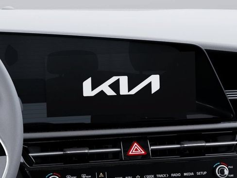 New 2026 Kia Niro EX FWD image 21