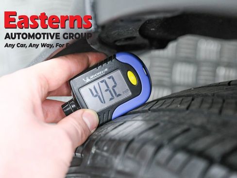 Used 2022 Ford Escape SE w/ Cold Weather Package FWD image 28