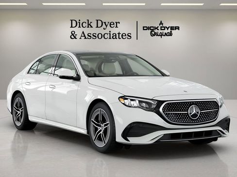 Used 2025 Mercedes-Benz E 350 Sedan image 18