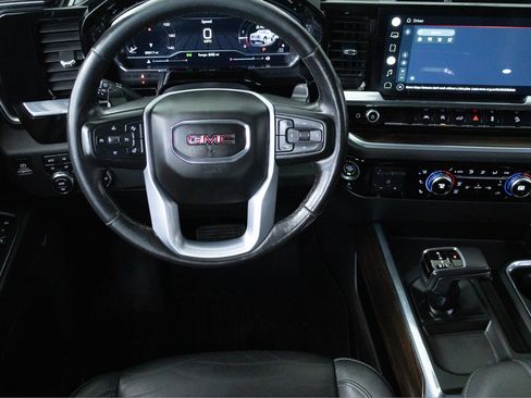 Used 2022 GMC Sierra 1500 SLT w/ SLT Premium Package AWD/4WD image 11