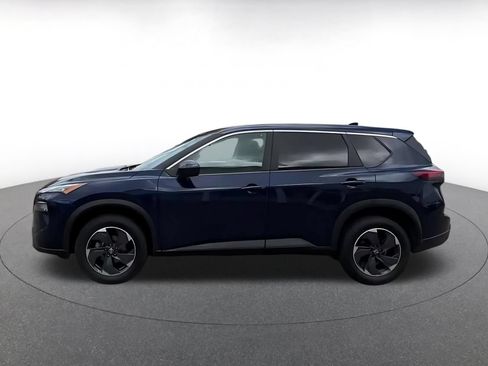 Used 2025 Nissan Rogue SV AWD/4WD image 9
