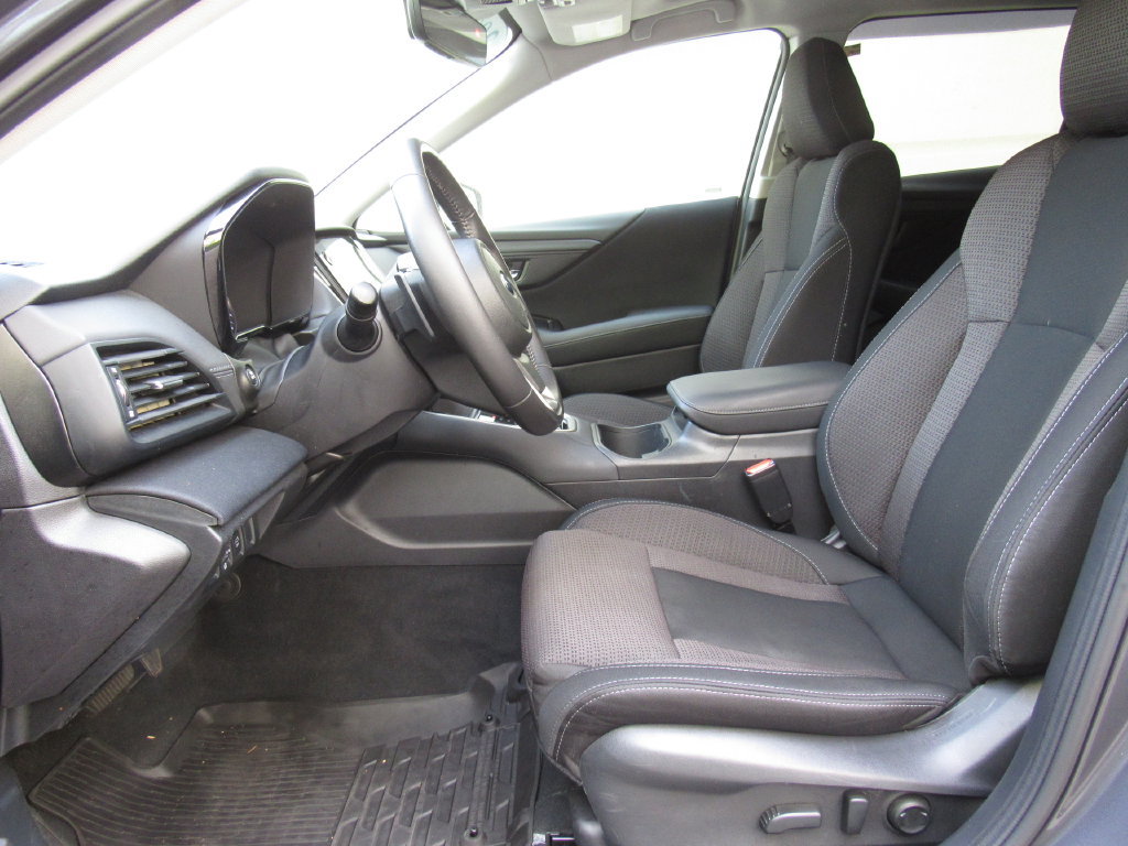 Used 2024 Subaru Outback Premium AWD/4WD image 10