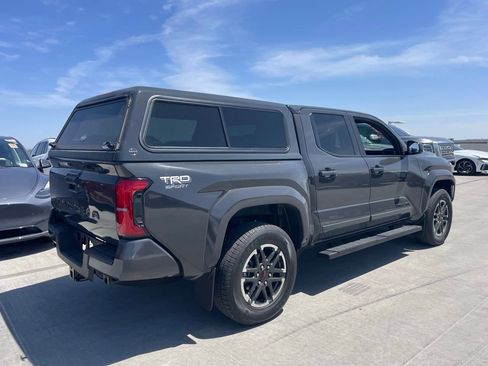 Used 2025 Toyota Tacoma TRD Sport AWD/4WD image 2