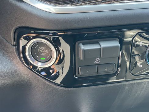 New 2026 GMC Sierra 1500 Elevation w/ Preferred Package RWD image 18