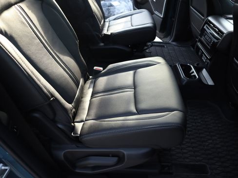 New 2026 Jeep Grand Wagoneer Limited AWD/4WD image 17