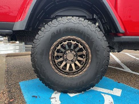 Used 2020 Jeep Gladiator Rubicon image 7