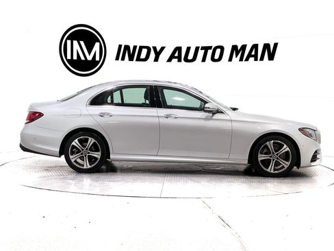 Used 2018 Mercedes-Benz E 300 4MATIC image 3