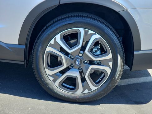 Used 2025 Subaru Ascent Touring AWD/4WD image 37
