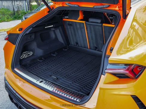 Used 2022 Lamborghini Urus image 70