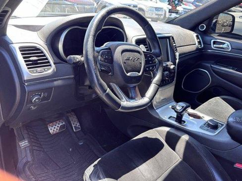 Used 2015 Jeep Grand Cherokee SRT w/ Luxury Group II AWD/4WD image 7
