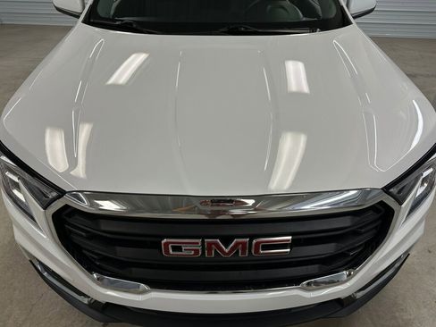 Used 2023 GMC Terrain SLE w/ Driver Convenience Package image 39