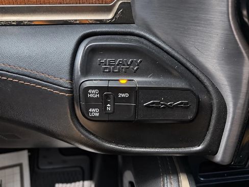 Used 2022 RAM 3500 Limited AWD/4WD image 21
