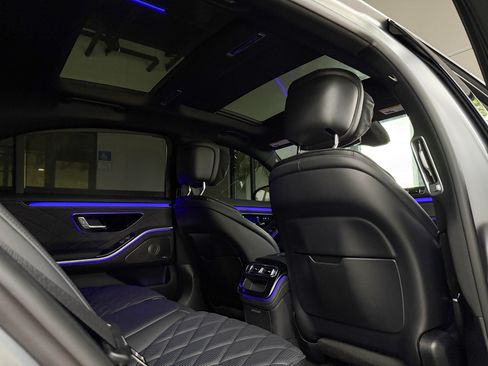 Used 2024 Mercedes-Benz S 580 4MATIC Sedan image 35