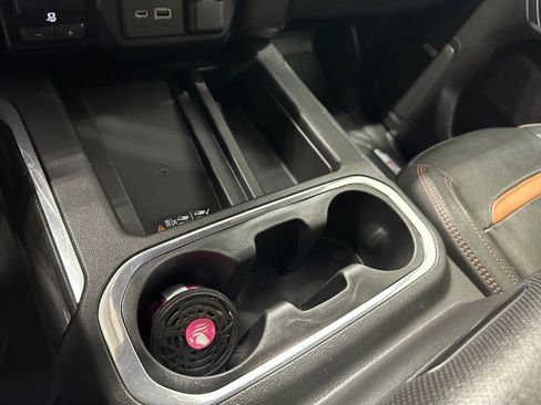 Used 2020 GMC Sierra 1500 AT4 w/ AT4 Premium Package AWD/4WD image 30