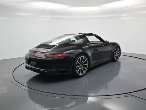 Certified 2018 Porsche 911 Targa 4S image 30