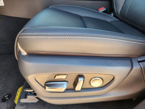 New 2026 Lexus LX 700h Luxury AWD/4WD image 18