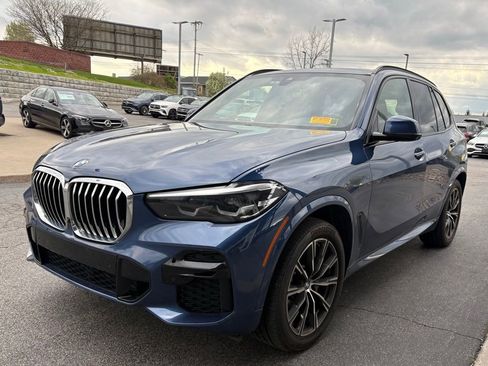Used 2023 BMW X5 xDrive40i w/ M Sport Package AWD/4WD image 3