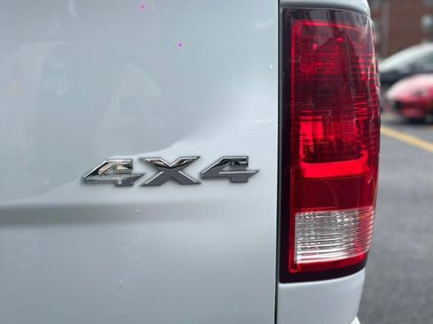 Used 2022 RAM 1500 Classic SLT w/ Electronics Group image 4