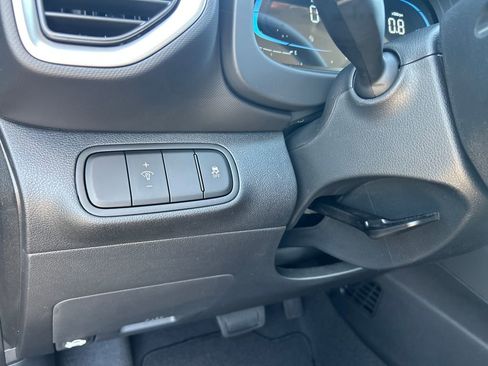 New 2026 Hyundai Venue SE FWD image 16