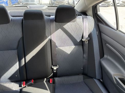 Used 2025 Nissan Versa SV image 37