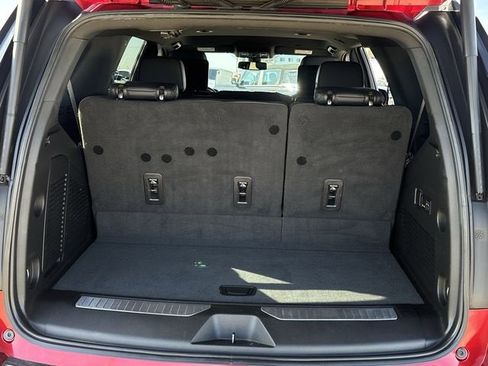 Used 2022 Chevrolet Tahoe Z71 w/ Luxury Package image 25