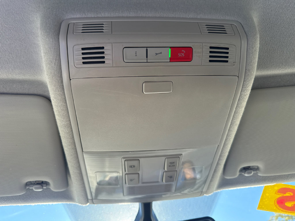 Used 2021 Volkswagen Tiguan SE FWD image 27