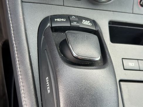Used 2013 Lexus CT 200h w/ Premium Pkg w/Navigation FWD image 18