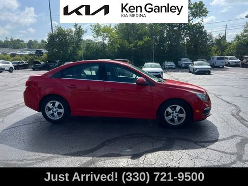 Used 2015 Chevrolet Cruze LT FWD image 4