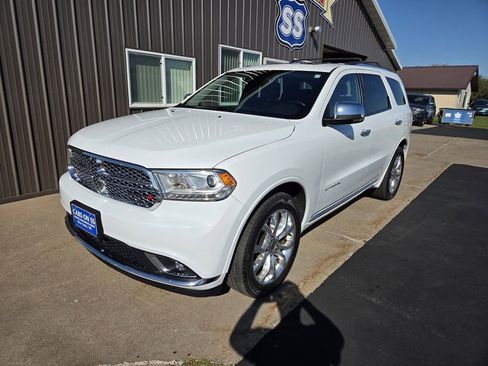 Used 2016 Dodge Durango Citadel w/ Premium Entertainment Group AWD/4WD image 3