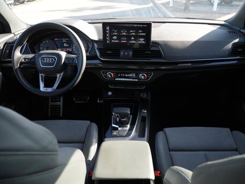 Used 2022 Audi SQ5 Premium w/ Convenience Package image 17