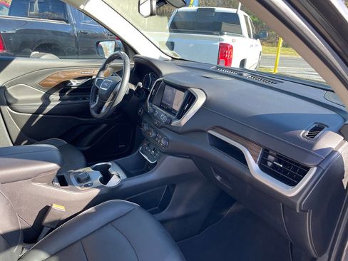 Used 2019 GMC Terrain Denali w/ Comfort Package image 37